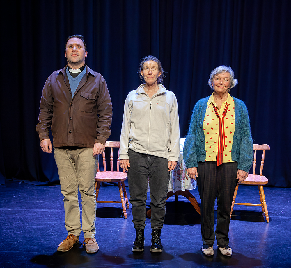 Cast Motherland